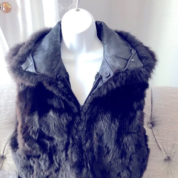 Andrew Marc New Zealand Opossum Fur Vest Small - Picture 1 of 8